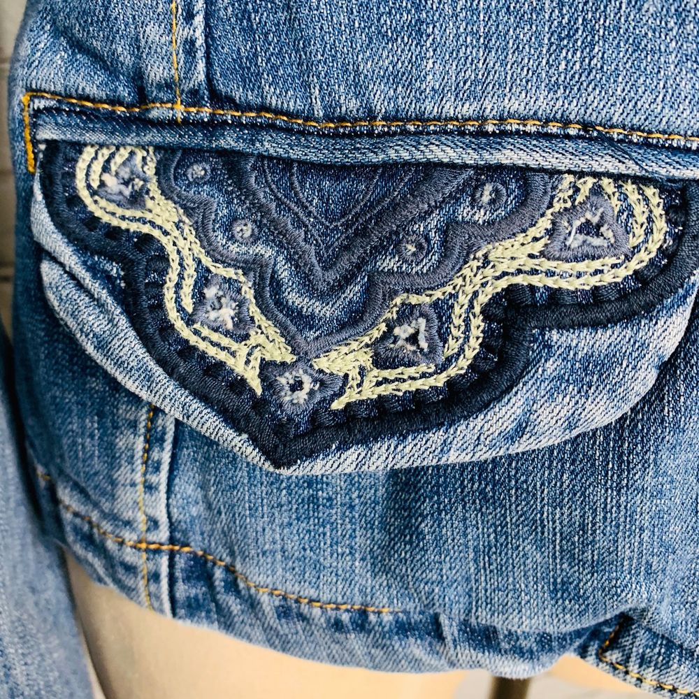 {Tommy Hilfiger}Denim Jacket - Picture 2 of 10